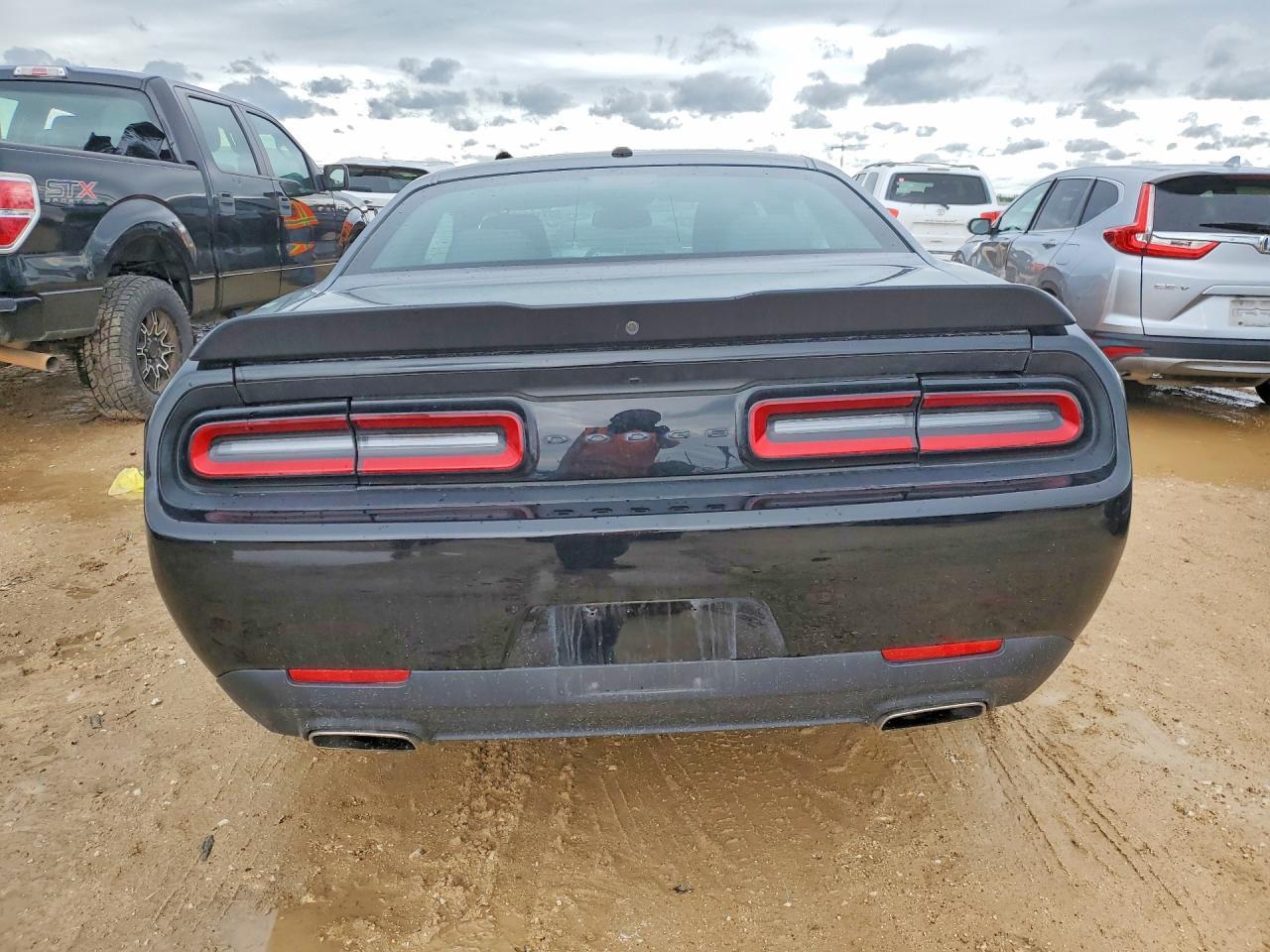 2020 Dodge Challenger Sxt - zdjęcie 6