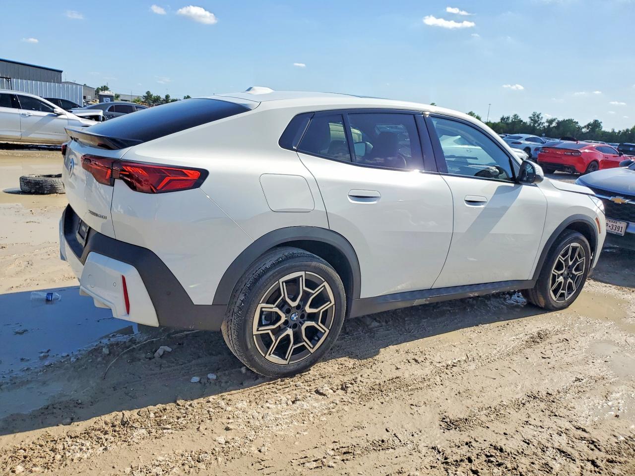 2026 BMW X2 xDrive28I - zdjęcie 3