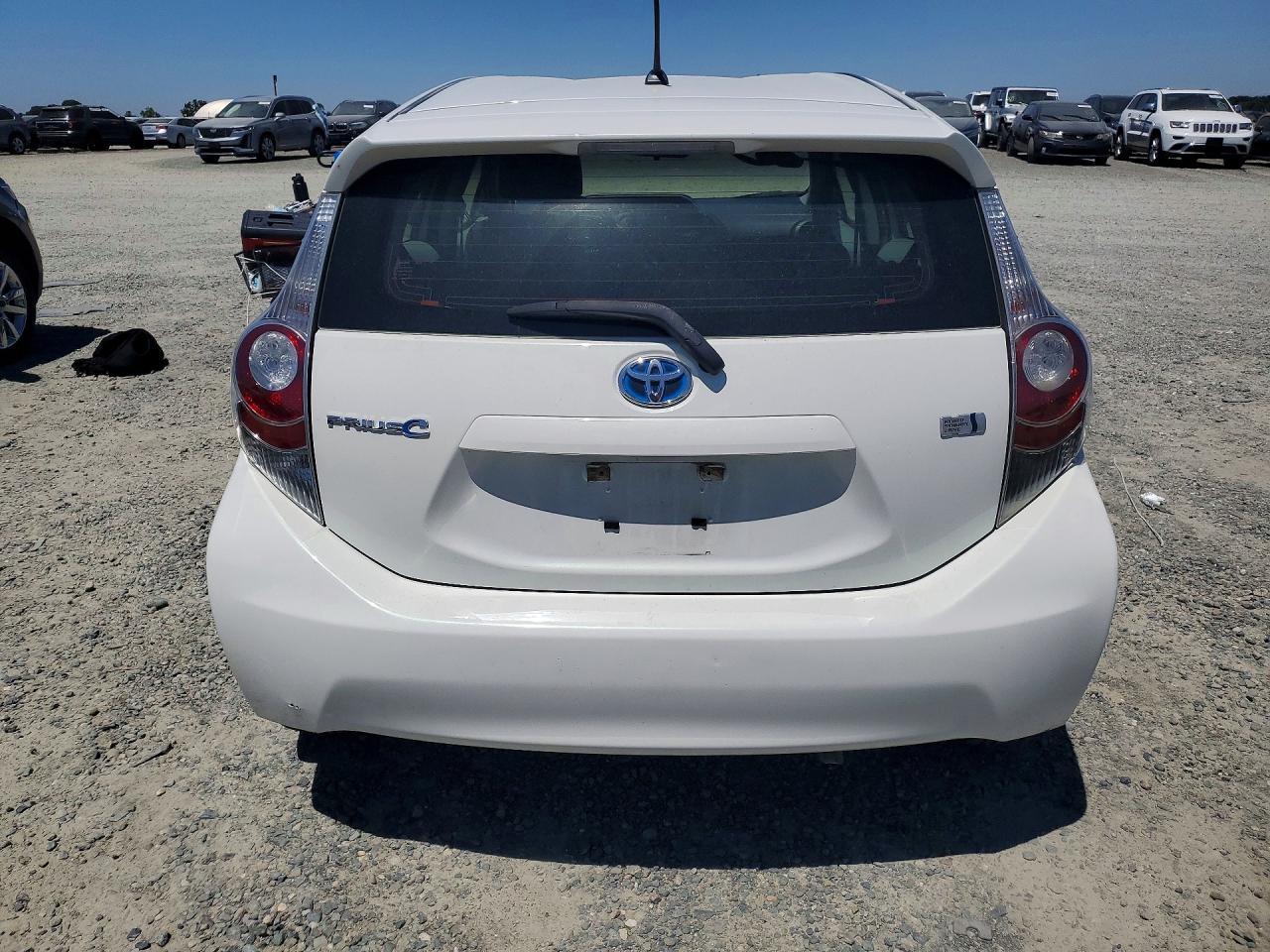 2014 Toyota Prius C Two - zdjęcie 6