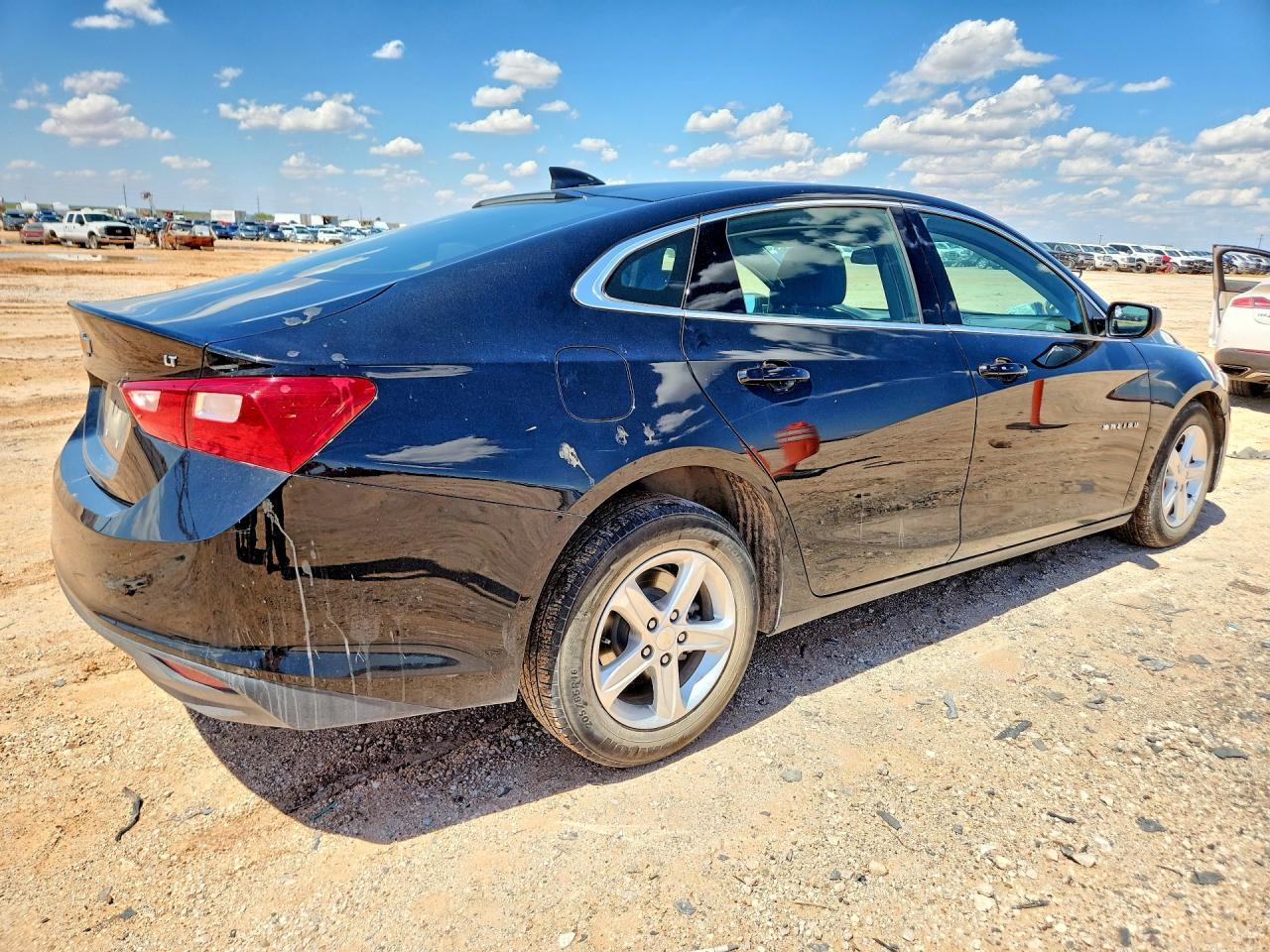 2023 Chevrolet Malibu Lt - zdjęcie 3