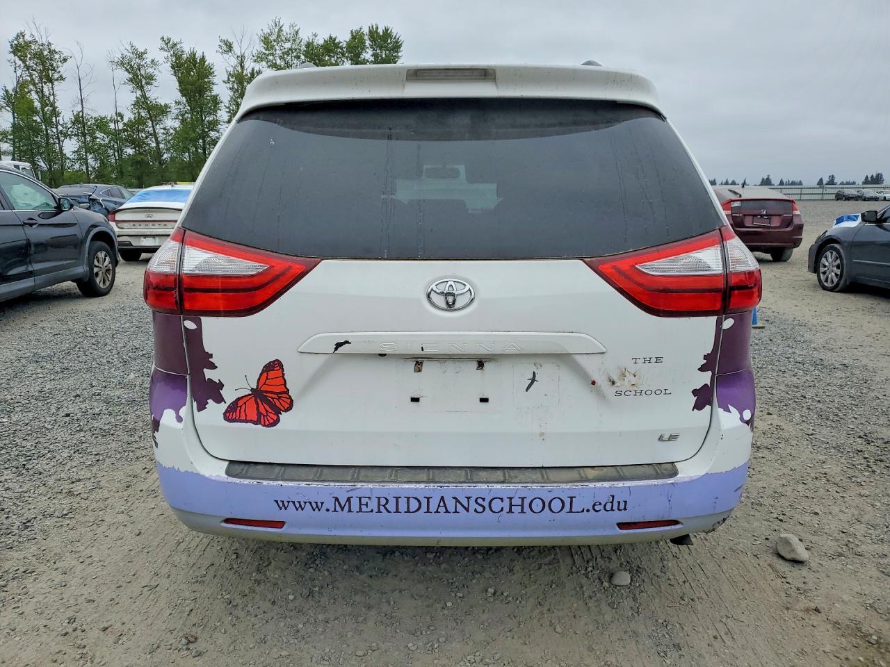 2015 Toyota Sienna - zdjęcie 6