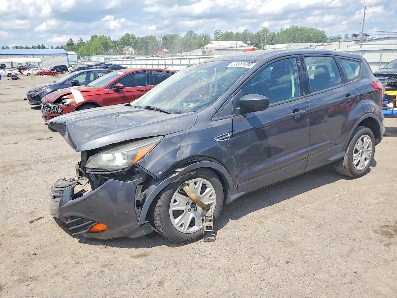 2016 Ford Escape S - zdjęcie główne
