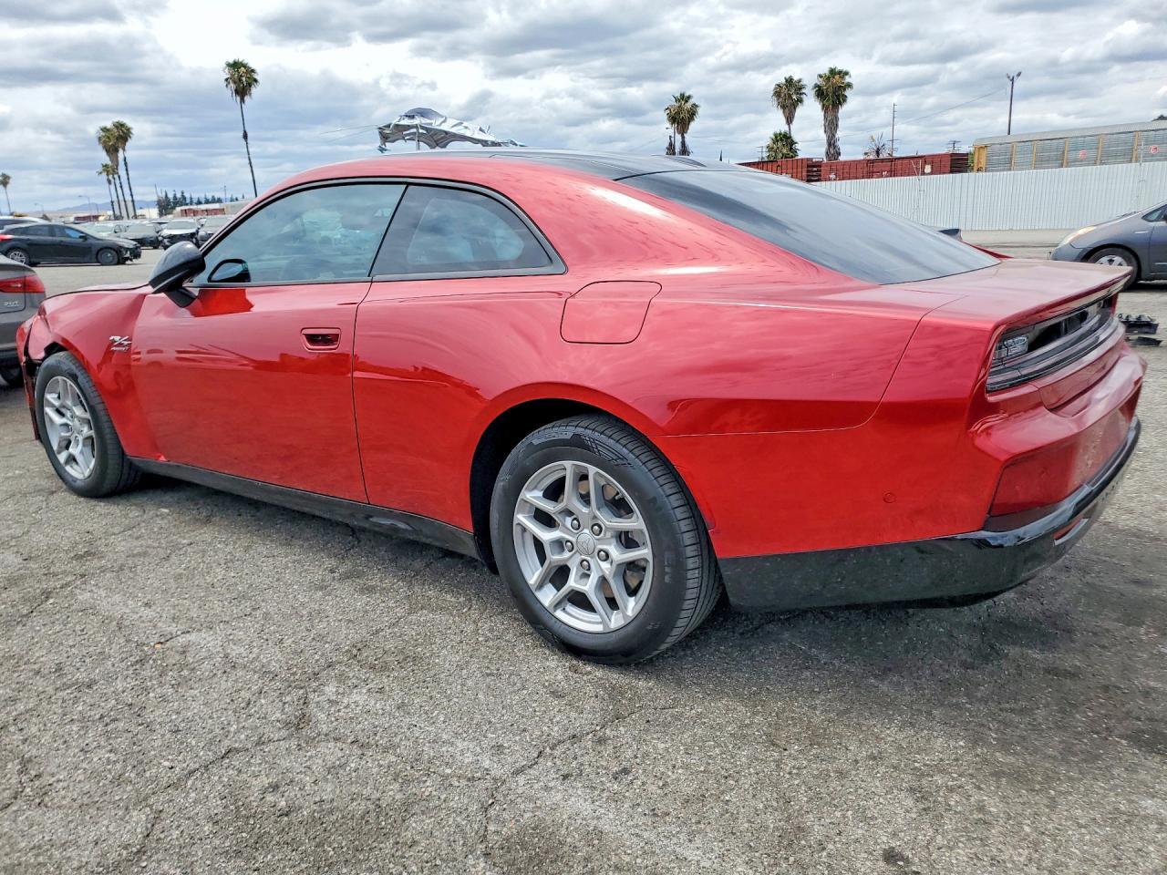 2025 Dodge Charger Daytona R - zdjęcie 2