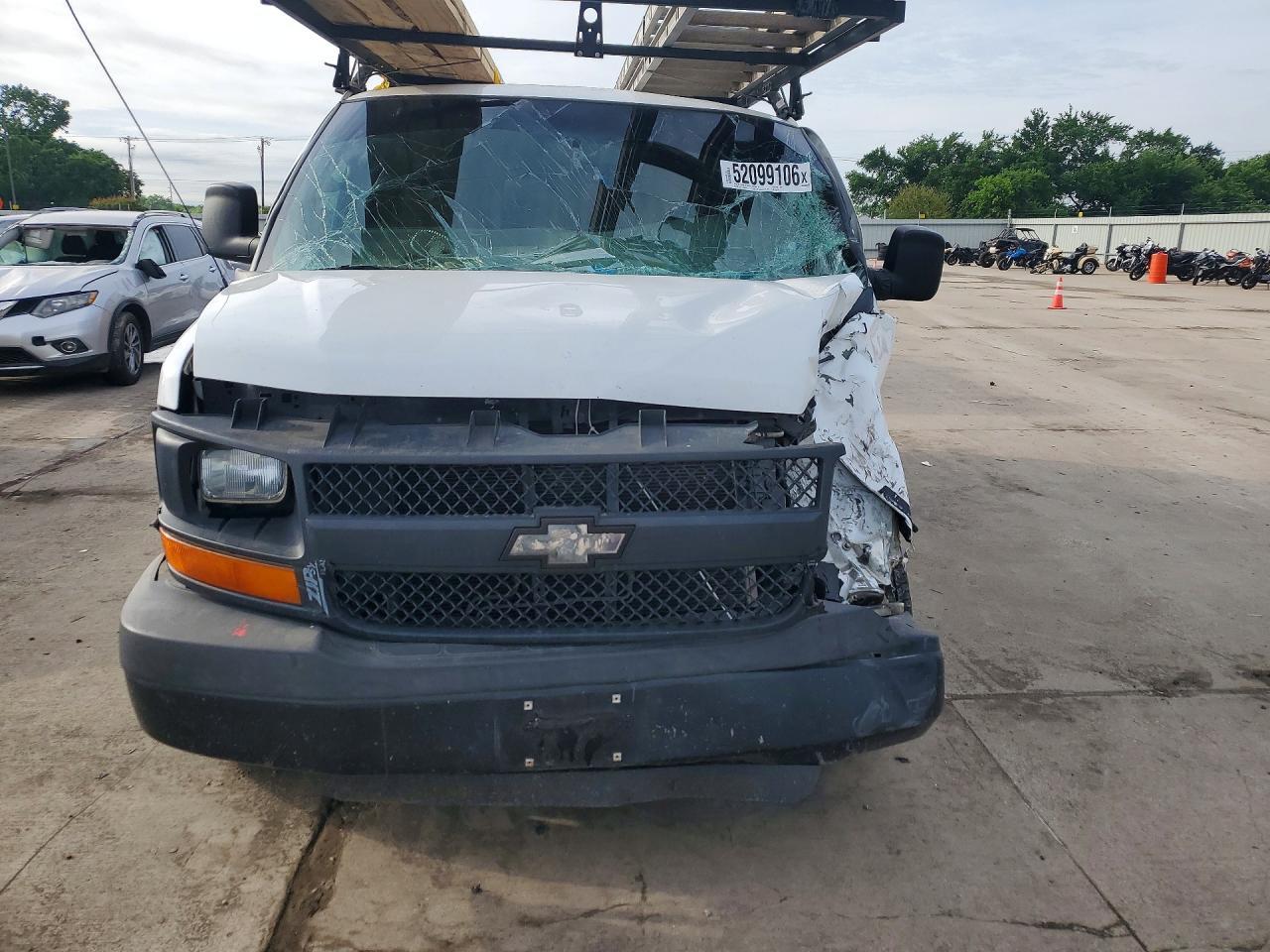 2015 Chevrolet Express G2500 - zdjęcie 5