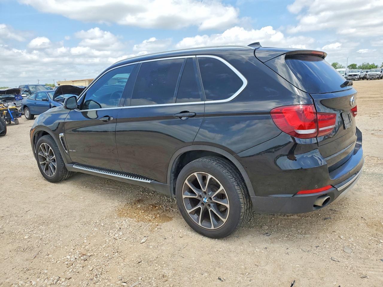 2015 BMW X5 xDrive35I - zdjęcie 2