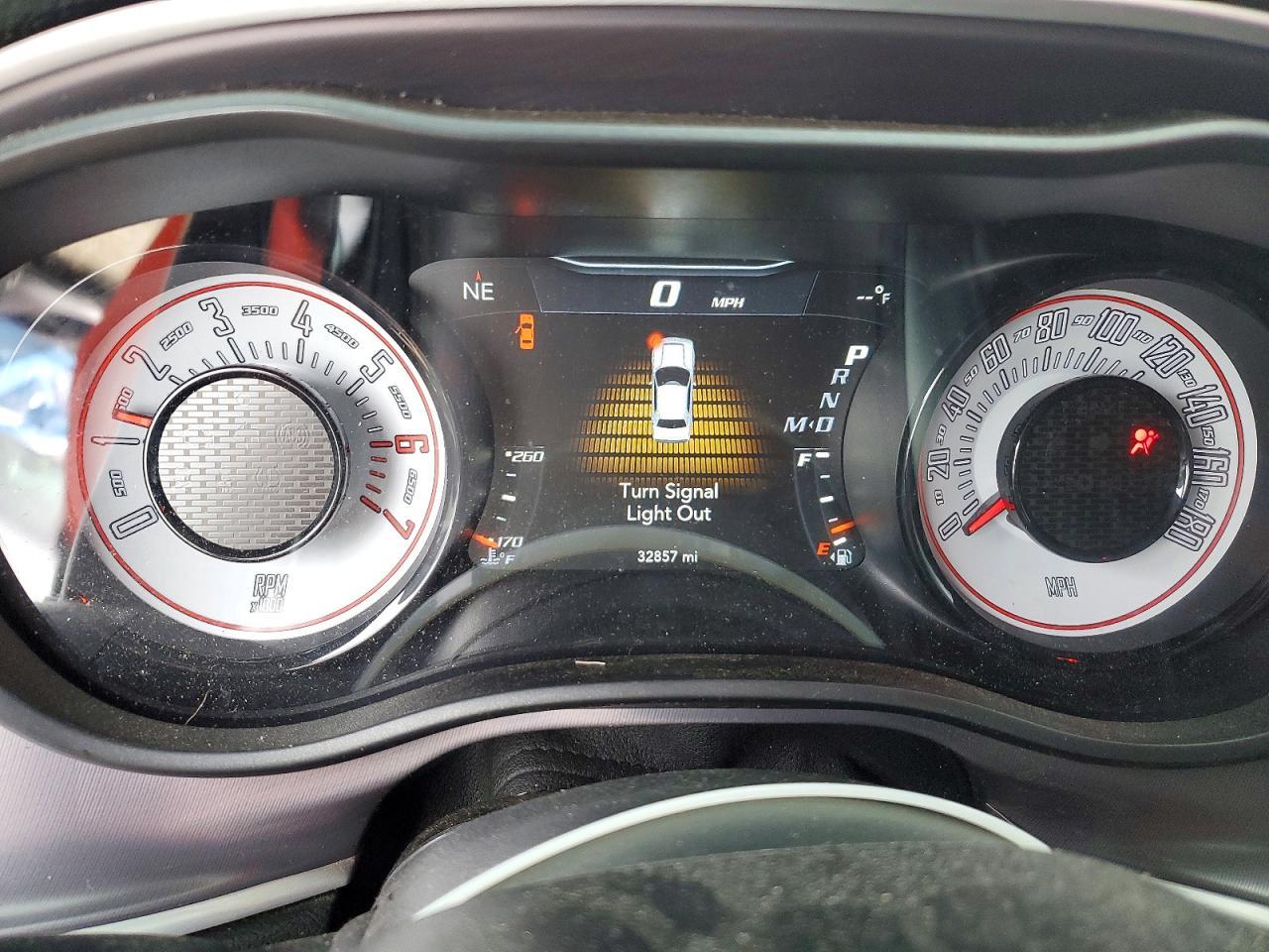 2019 Dodge Challenger R - zdjęcie 9