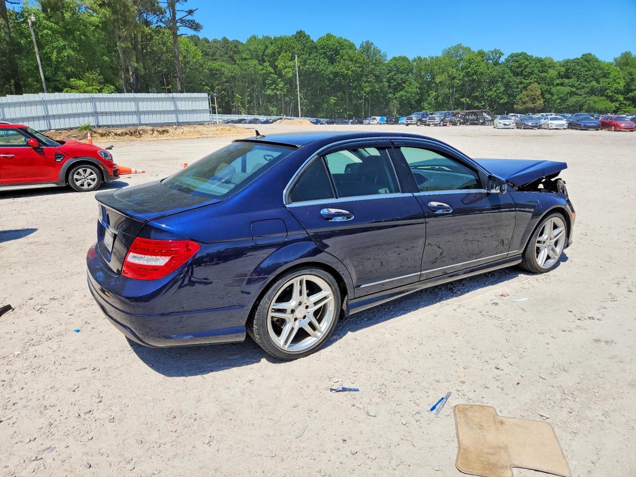 2014 Mercedes-Benz C 250 - zdjęcie 3