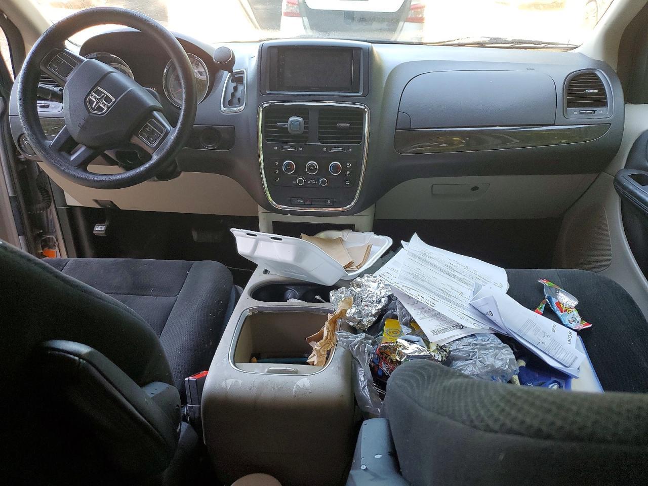 2016 Dodge Grand Caravan Sxt - zdjęcie 8