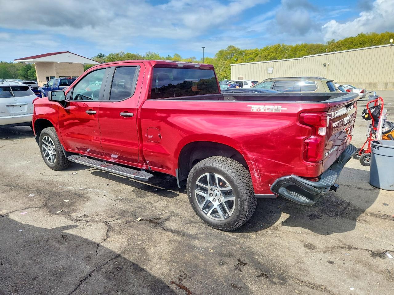 2019 Chevrolet Silverado K1500 Trail Boss Custom - zdjęcie 2