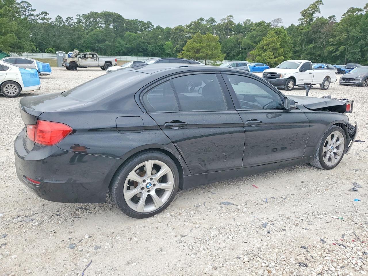 2015 BMW 320 I - zdjęcie 3