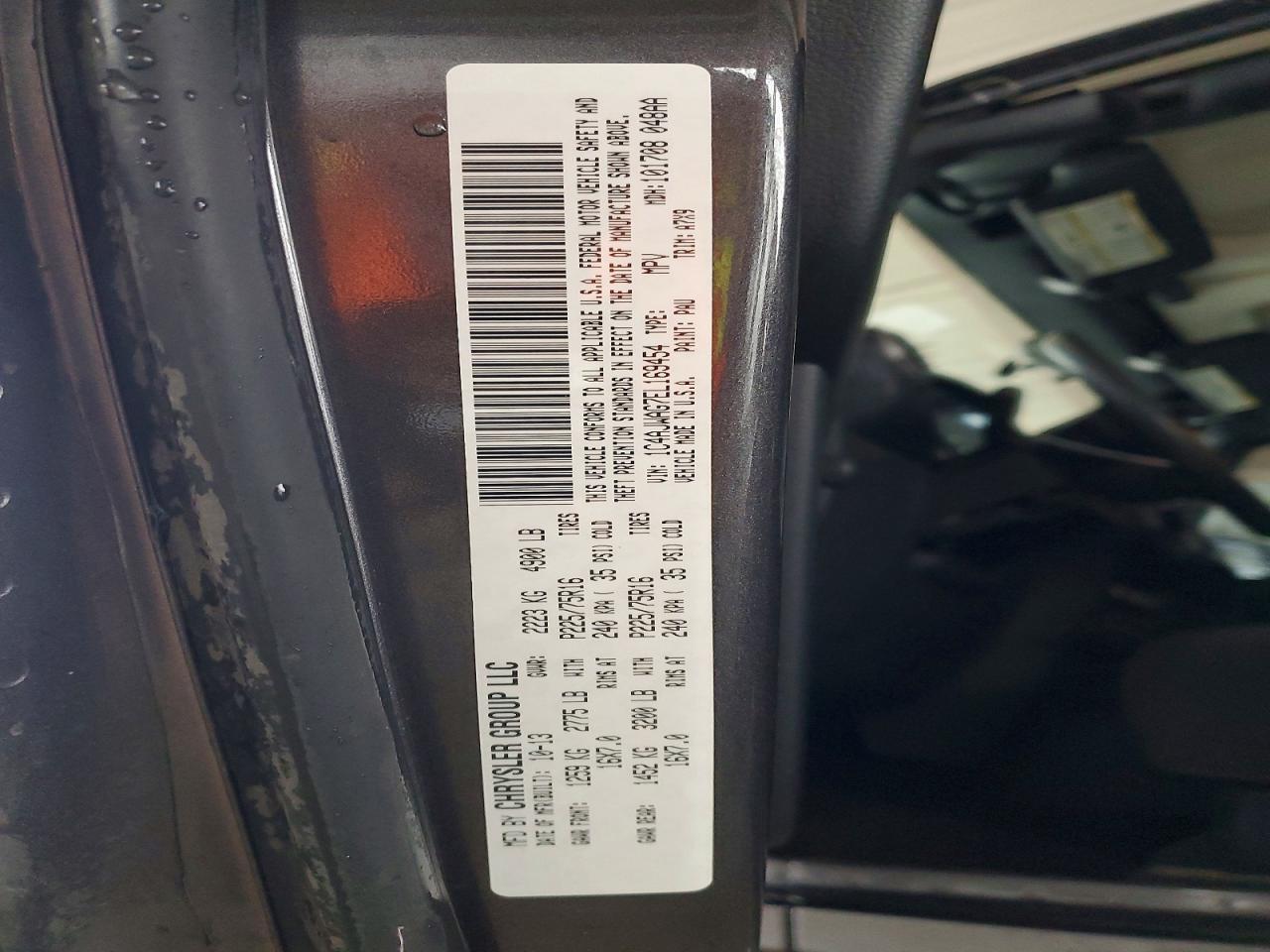 2014 Jeep Wrangler Sport - zdjęcie 13