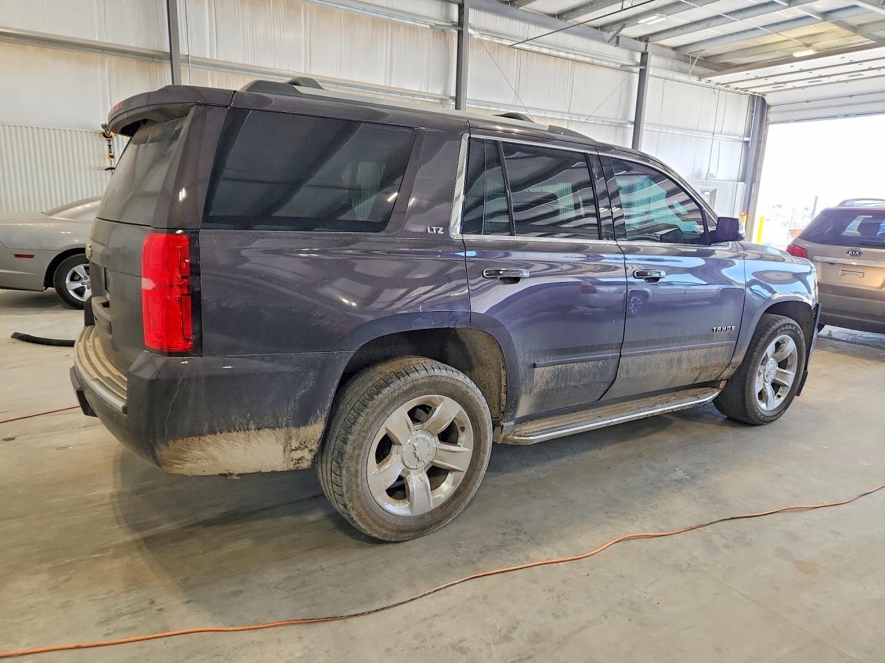 2015 Chevrolet Tahoe K1500 Ltz - zdjęcie 3