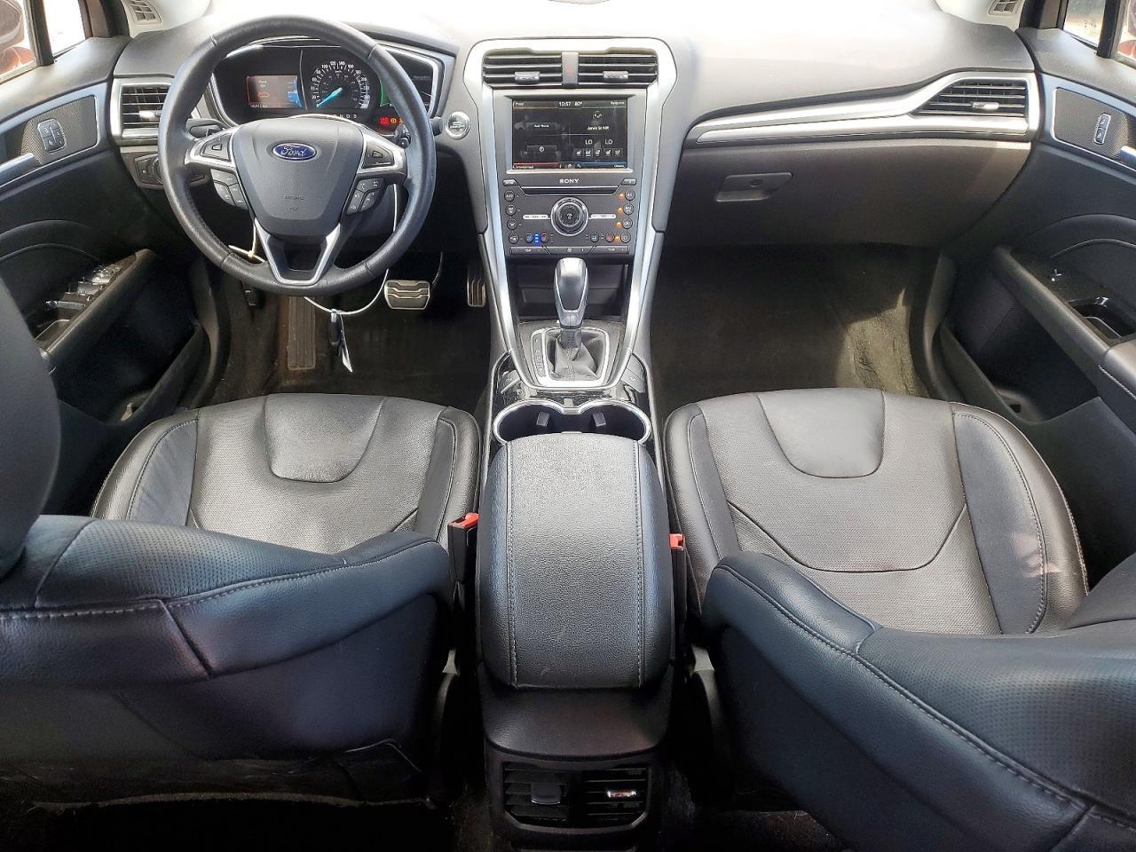 2016 Ford Fusion Titanium - zdjęcie 8