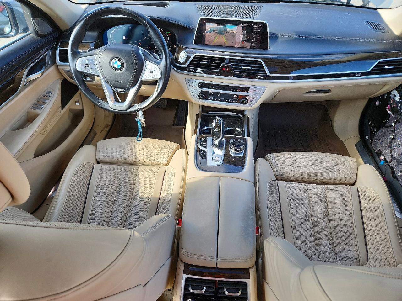 2020 BMW 750 Xi - zdjęcie 8