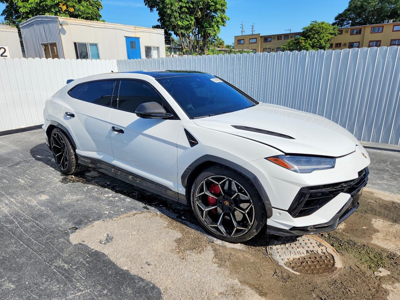 2024 Lamborghini Urus Performante - zdjęcie 4
