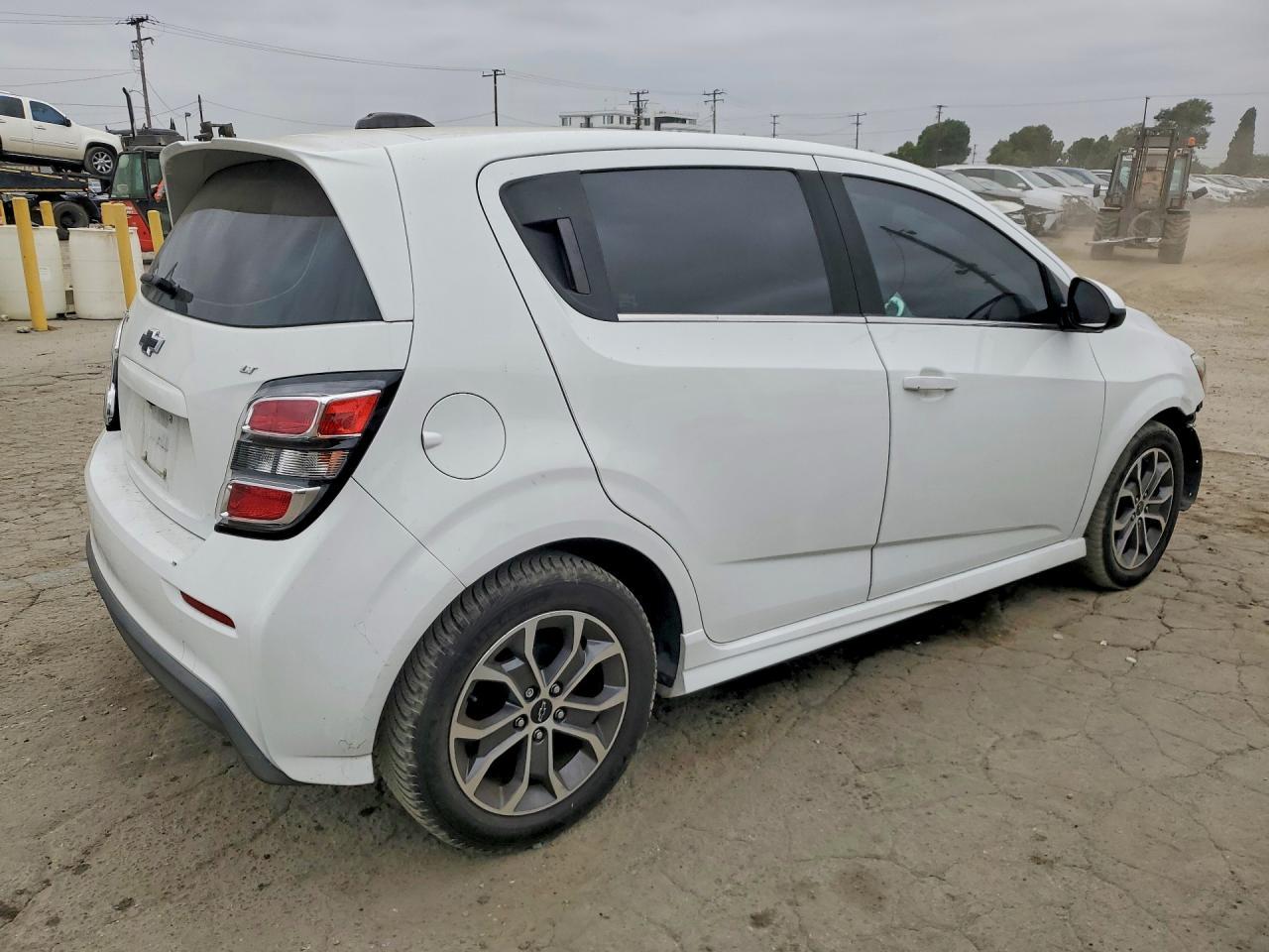 2018 Chevrolet Sonic Lt - zdjęcie 3