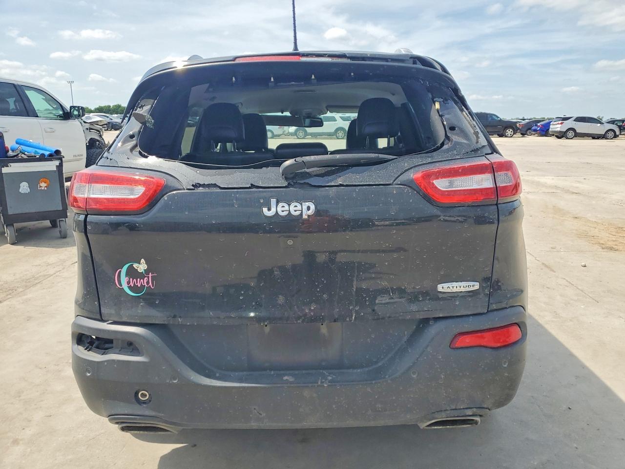 2018 Jeep Cherokee Latitude Plus - zdjęcie 6