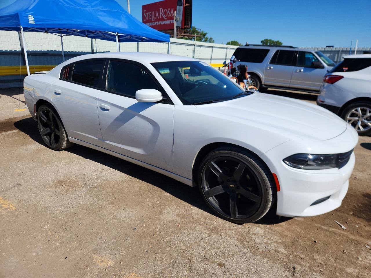 2022 Dodge Charger Sxt - zdjęcie 4
