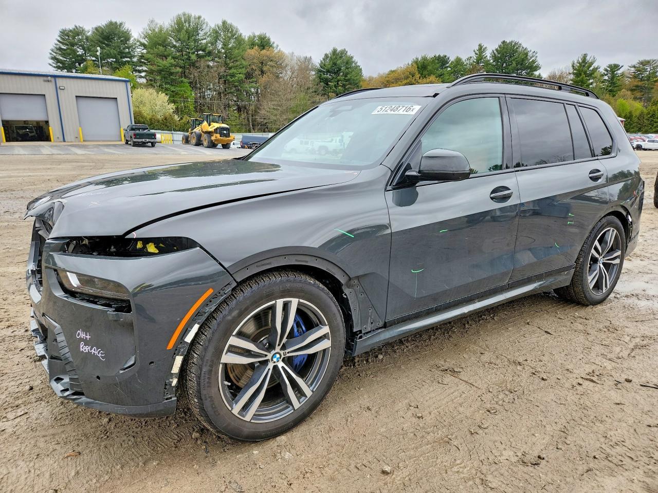 2026 BMW X7 xDrive40I - zdjęcie główne