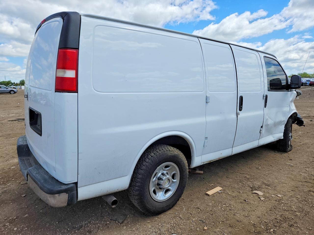 2013 Chevrolet Express G3500 - zdjęcie 3
