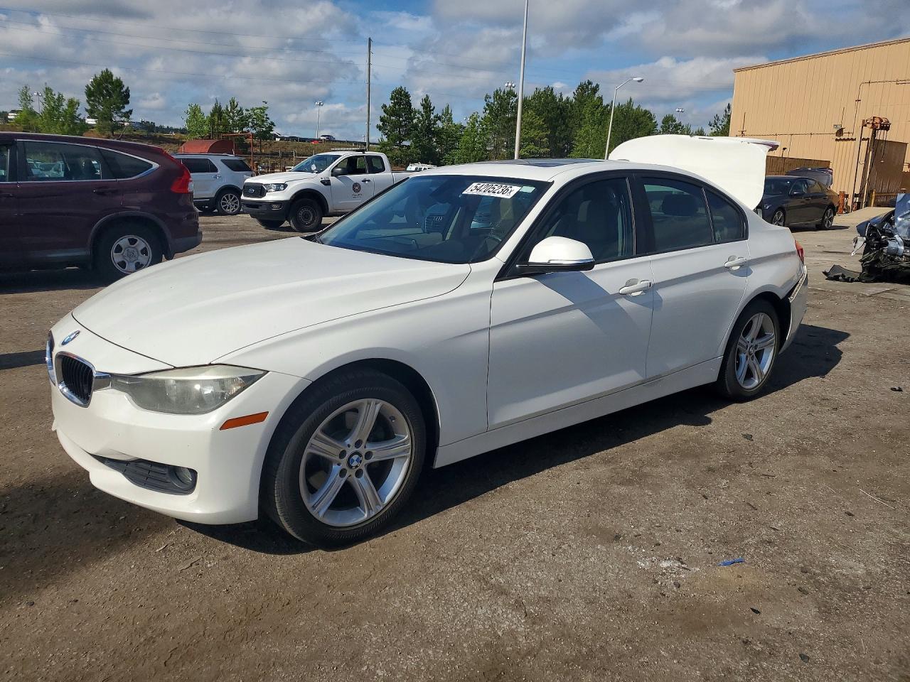 2013 BMW 320 I - zdjęcie główne