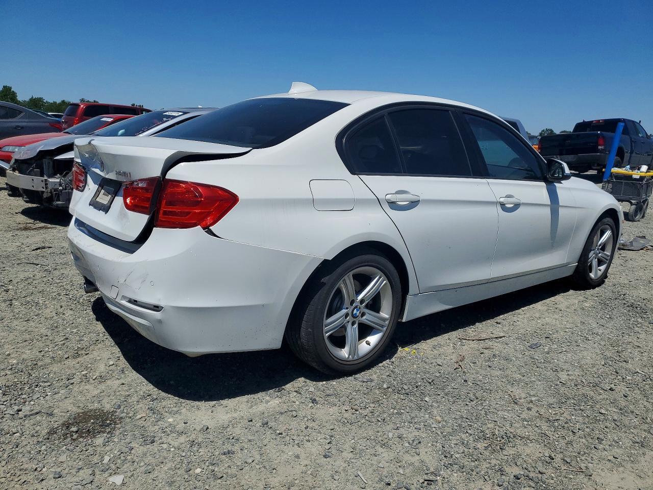2015 BMW 328 I - zdjęcie 3
