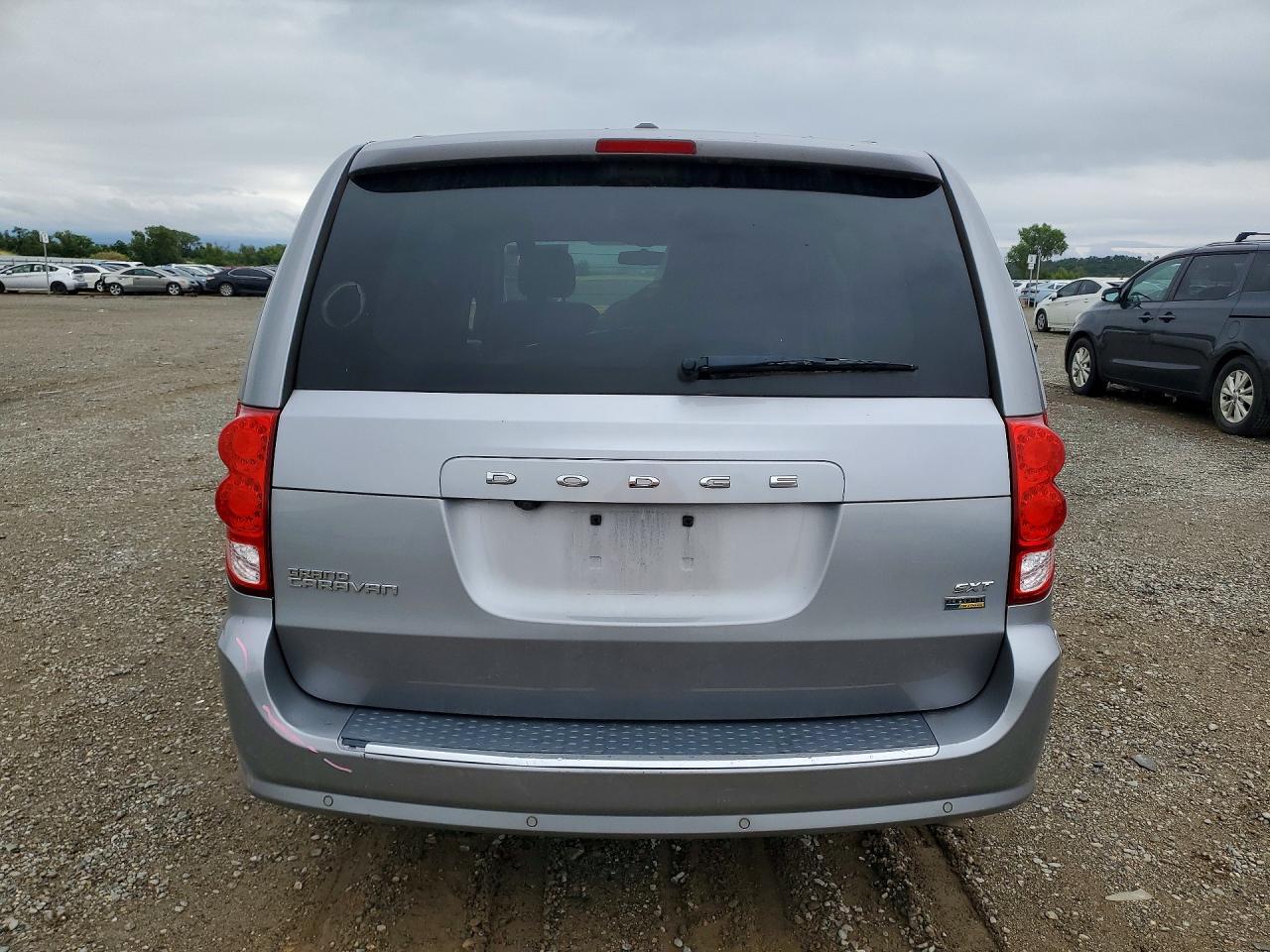 2016 Dodge Grand Caravan Sxt - zdjęcie 6