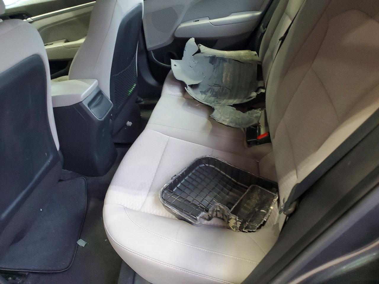 2020 Hyundai Elantra Eco - zdjęcie 10