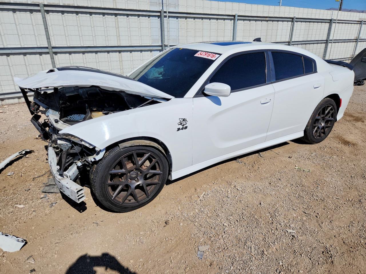 2017 Dodge Charger R - zdjęcie główne