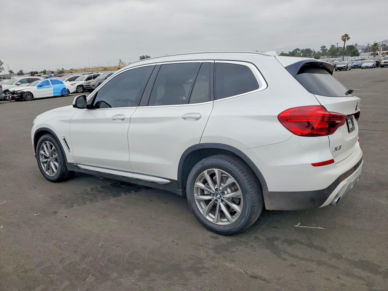 2019 BMW X3 Sdrive30I - zdjęcie 2