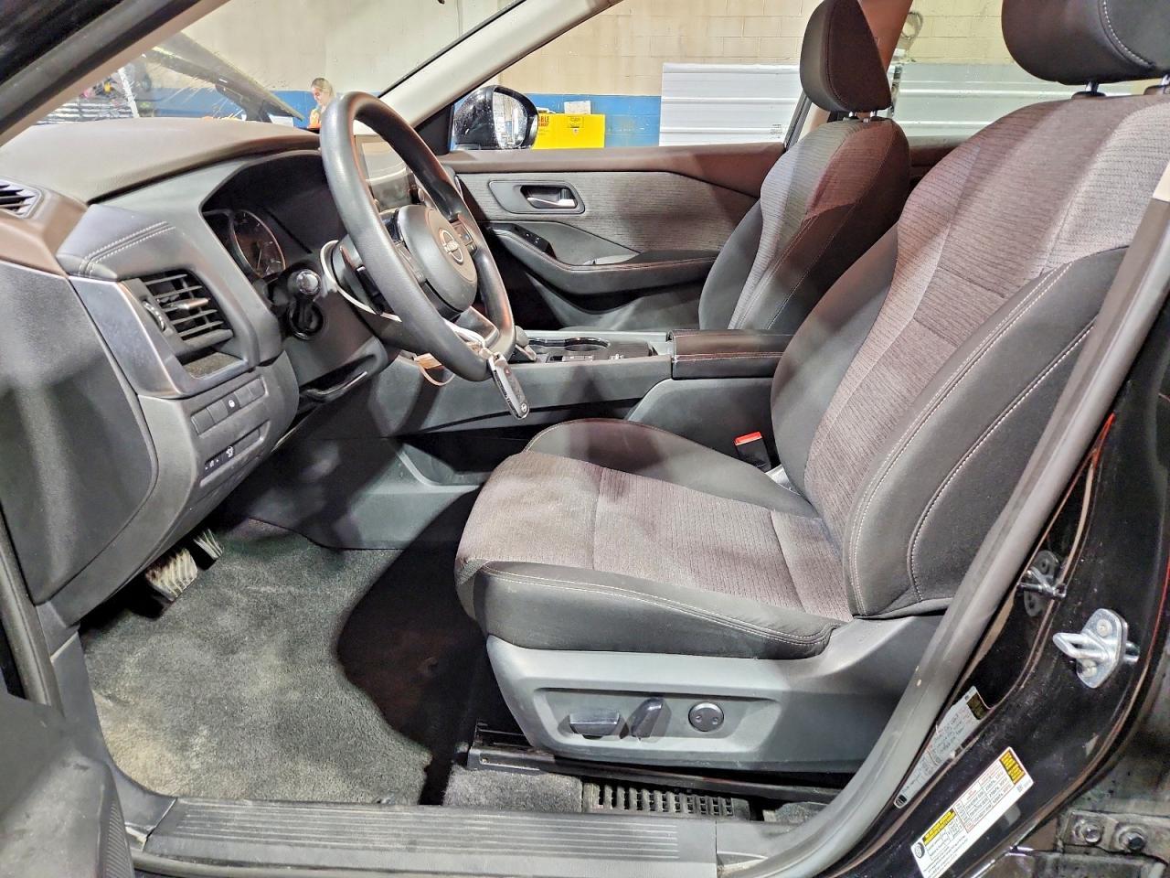 2023 Nissan Rogue Sv - zdjęcie 7