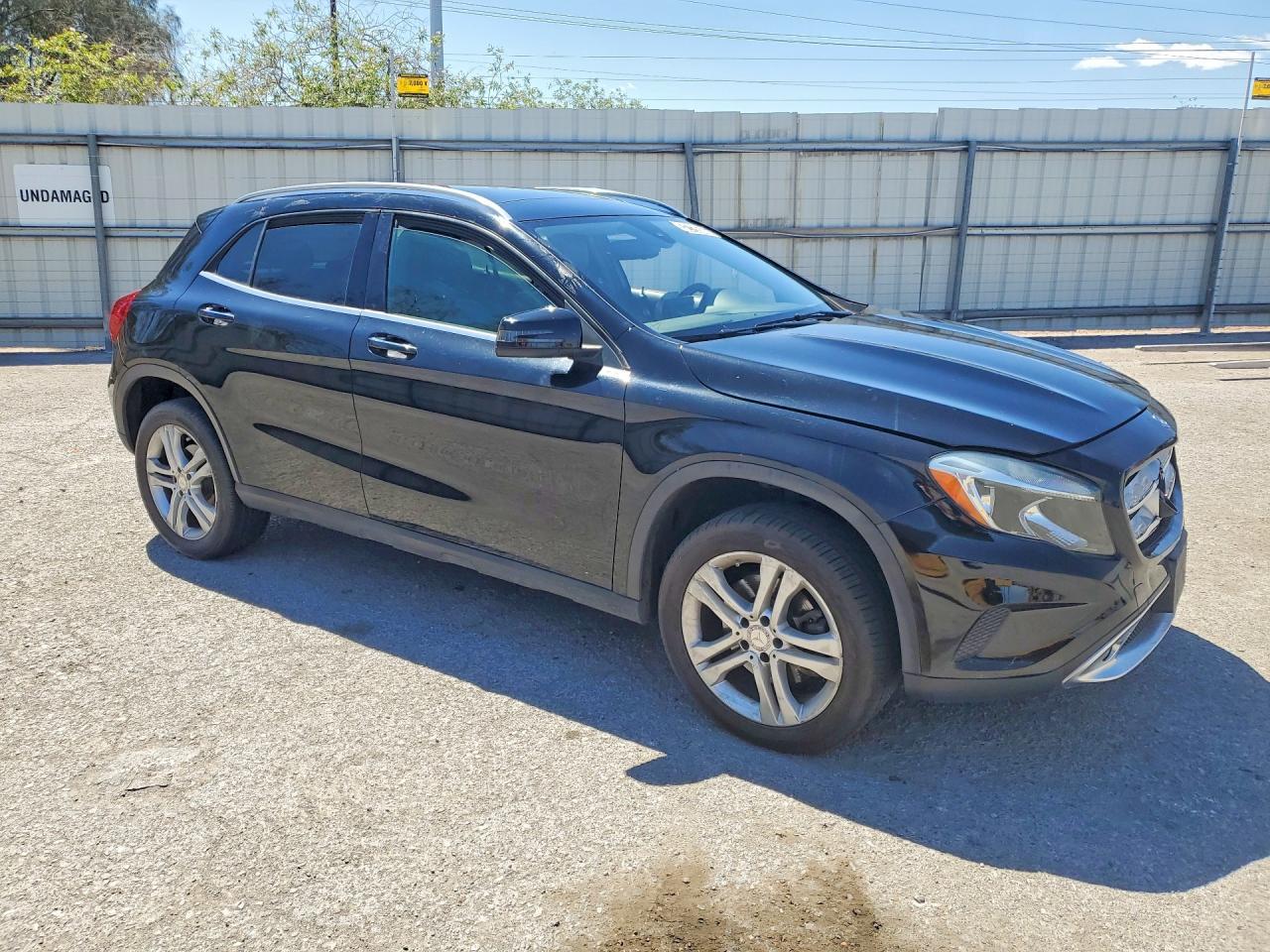 2016 Mercedes-Benz Gla 250 4Matic - zdjęcie 4