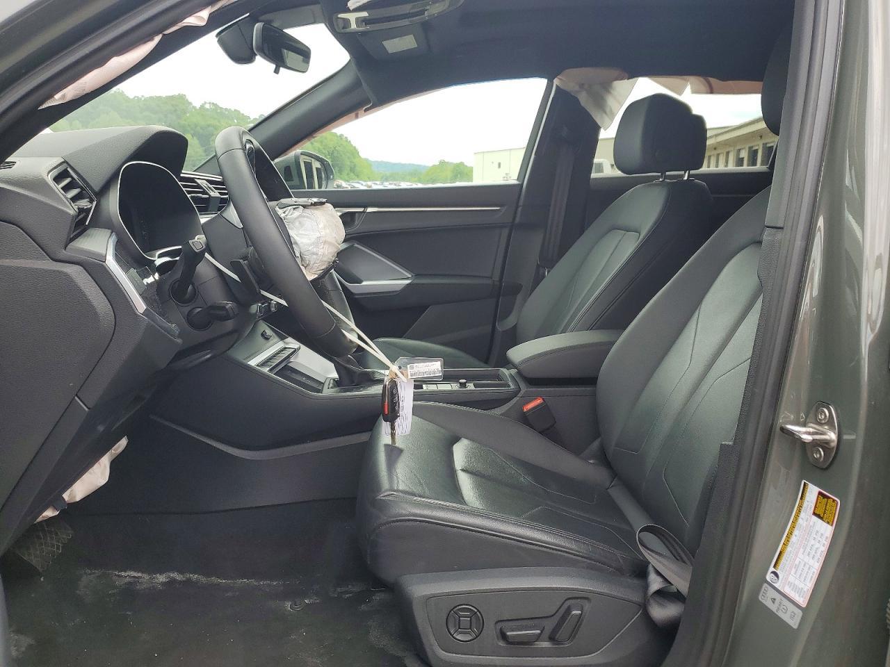 2025 Audi Q3 Premium S Line 45 - zdjęcie 7
