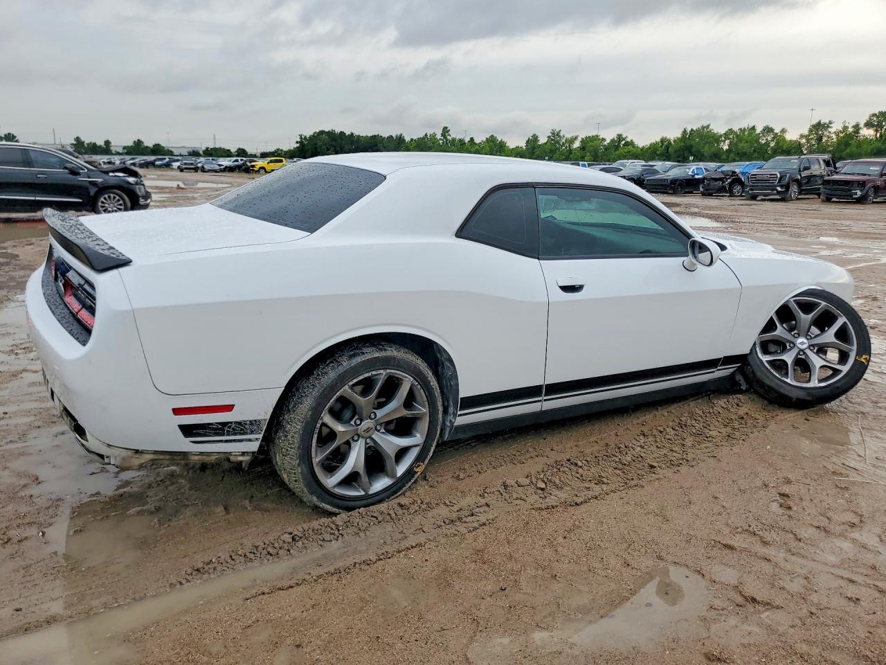 2017 Dodge Challenger Sxt - zdjęcie 3