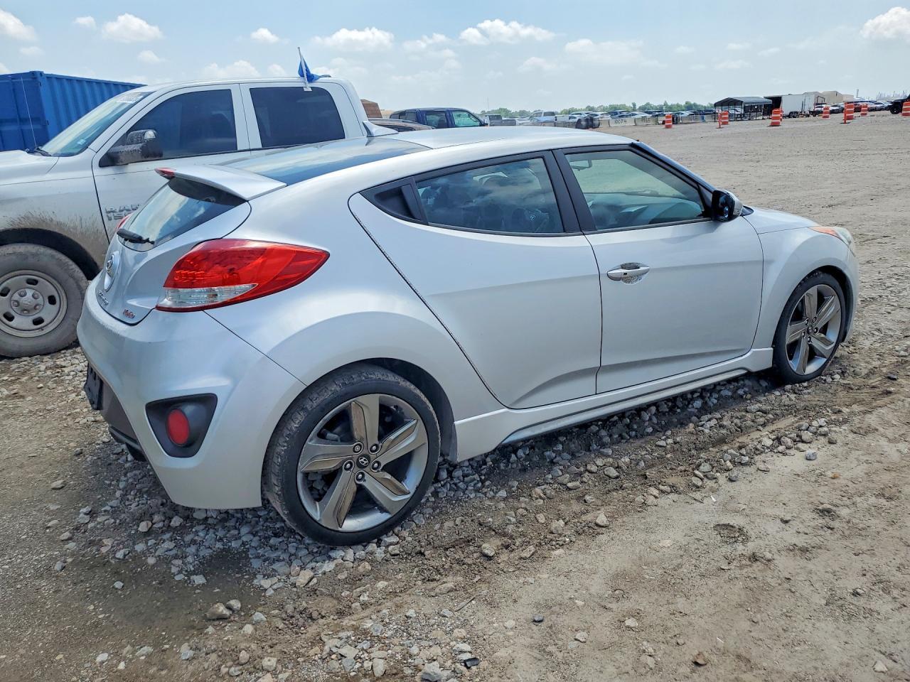 2013 Hyundai Veloster Turbo - zdjęcie 3