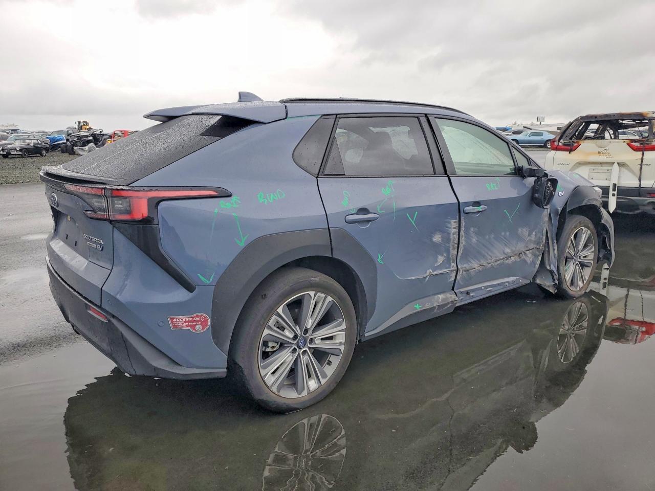2023 Subaru Solterra Premium - zdjęcie 3