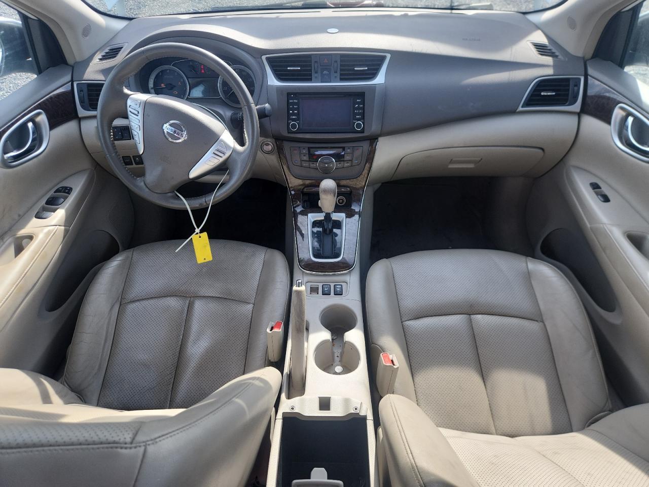 2013 Nissan Sentra S - zdjęcie 15