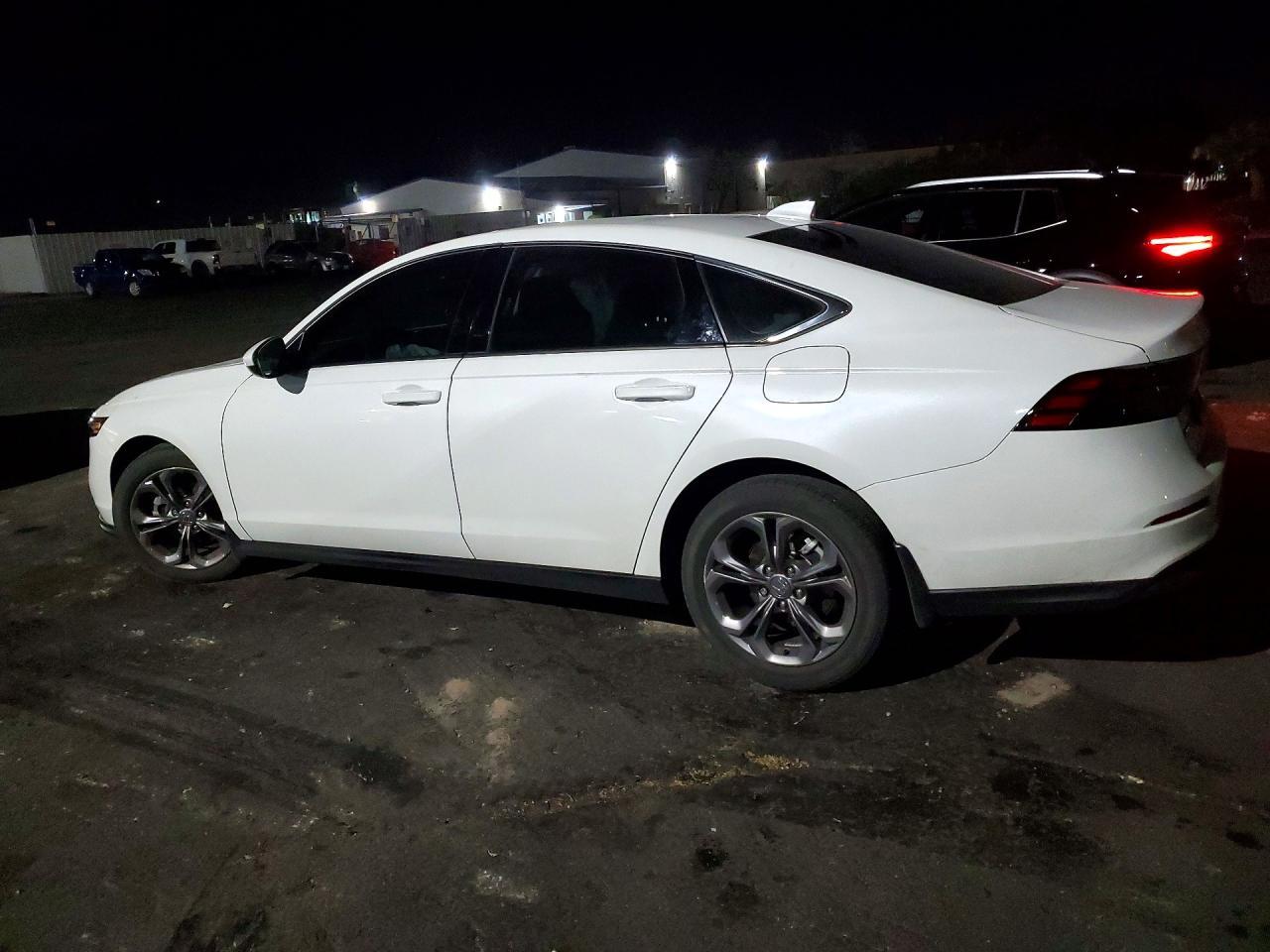 2024 Honda Accord Ex - zdjęcie 2