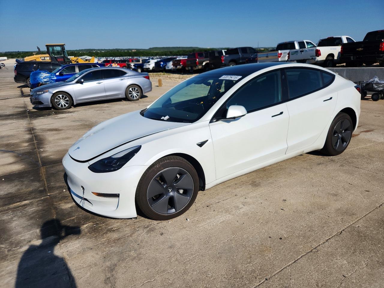 2022 Tesla Model 3 - zdjęcie główne