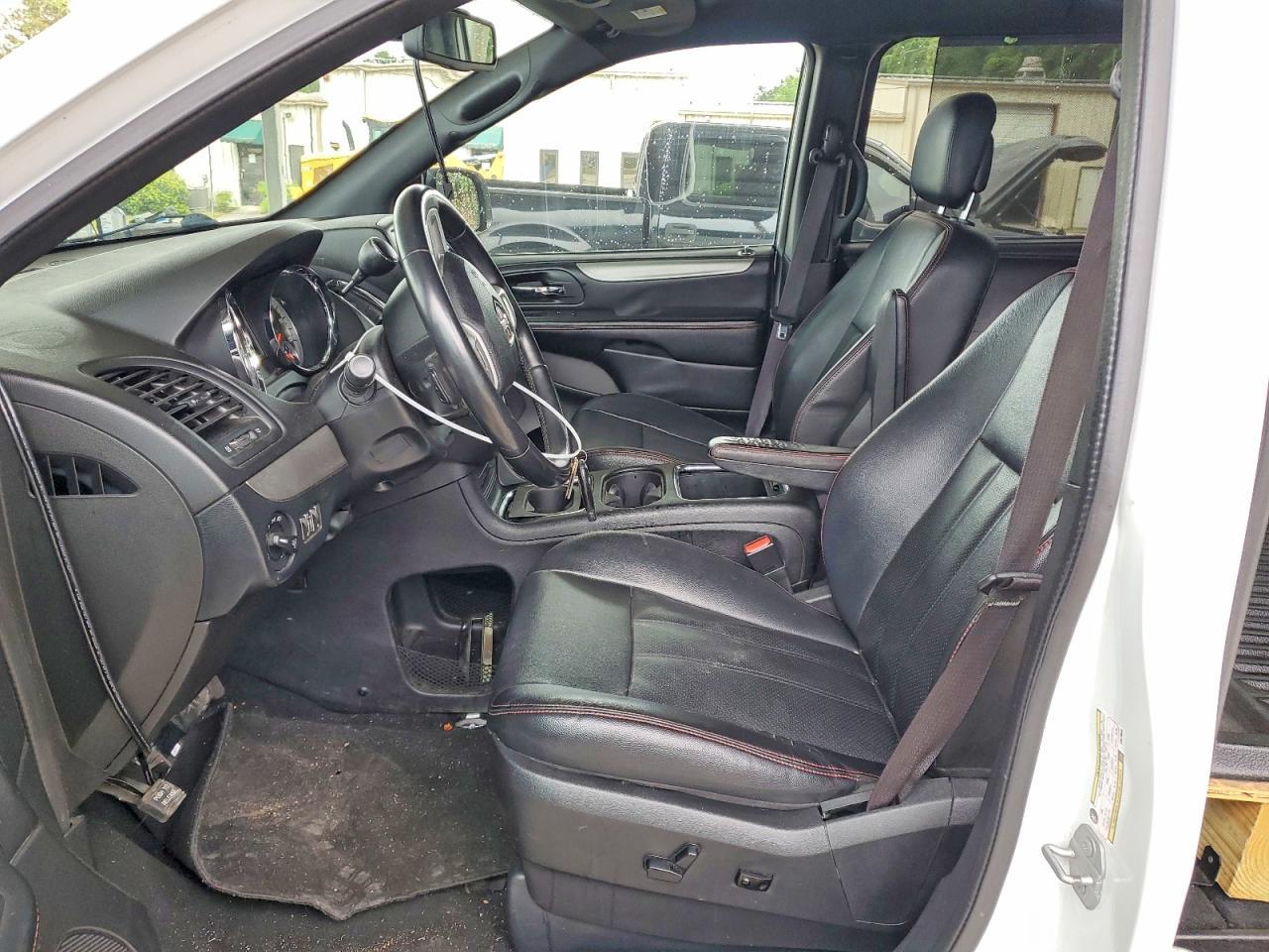 2019 Dodge Grand Caravan Gt - zdjęcie 7
