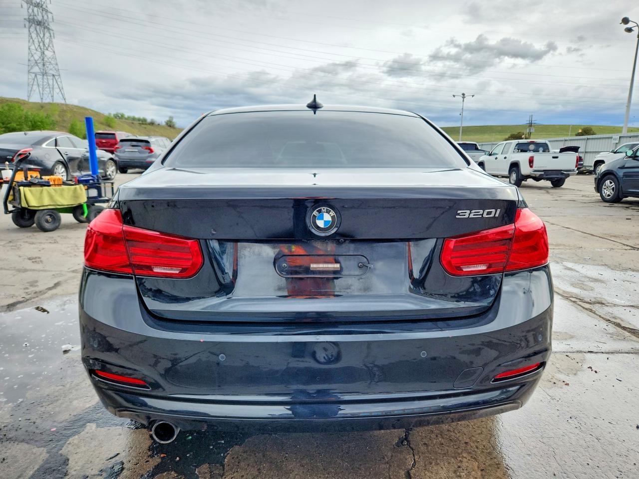 2017 BMW 320 I - zdjęcie 6