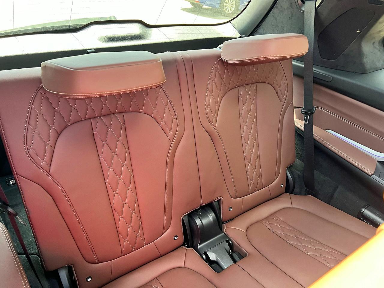 2022 BMW X7 M50I - zdjęcie 11