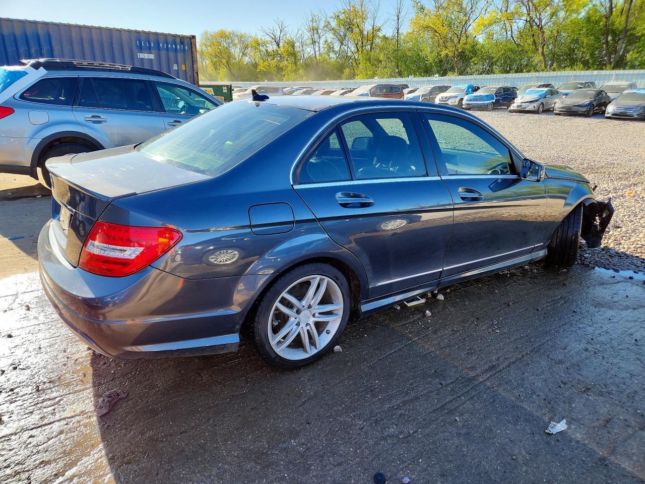 2013 Mercedes-Benz C 250 - zdjęcie 3