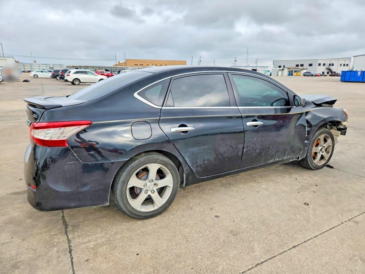 2015 Nissan Sentra S - zdjęcie 5