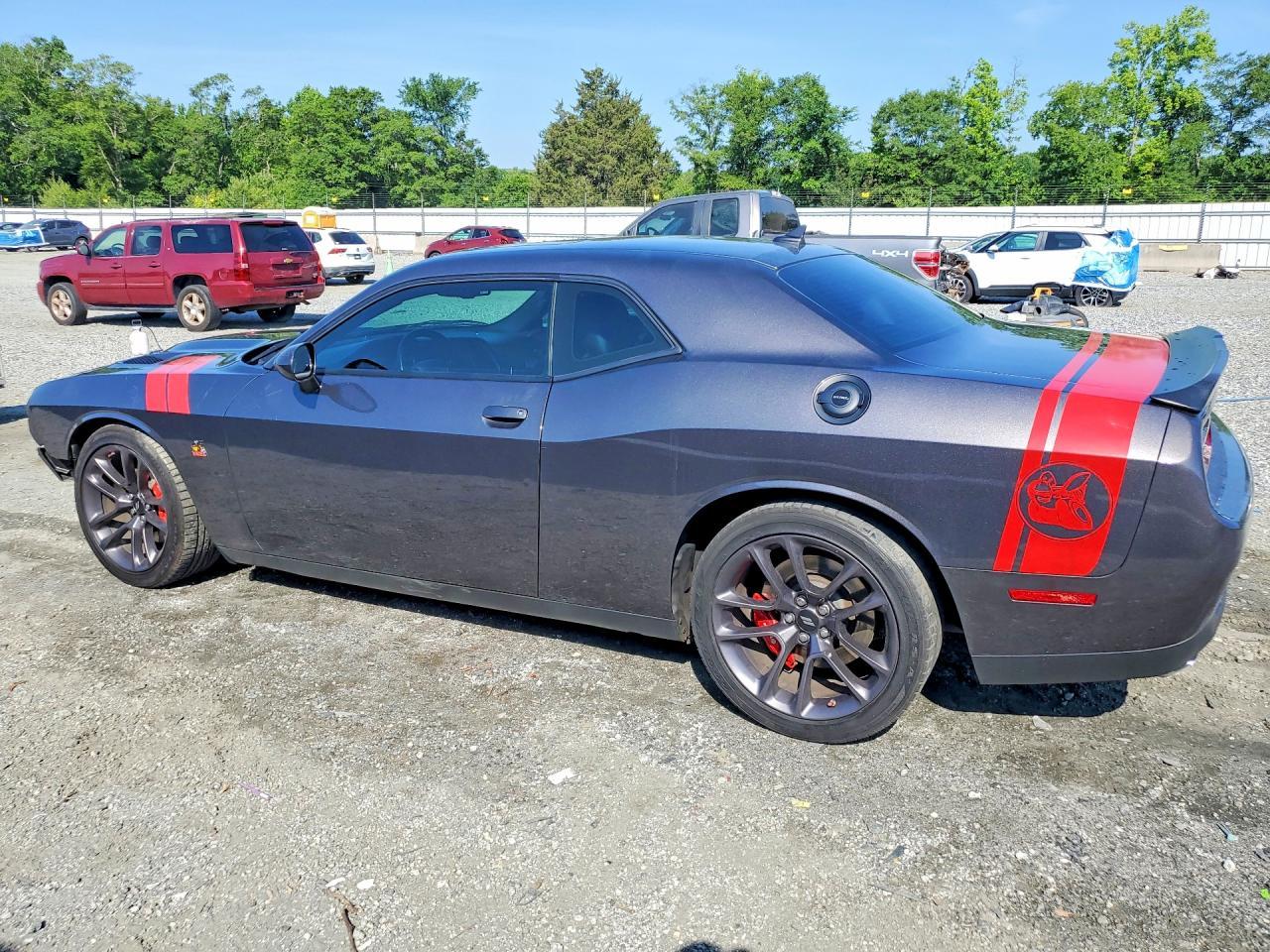 2022 Dodge Challenger R/T Scat Pack - zdjęcie 2