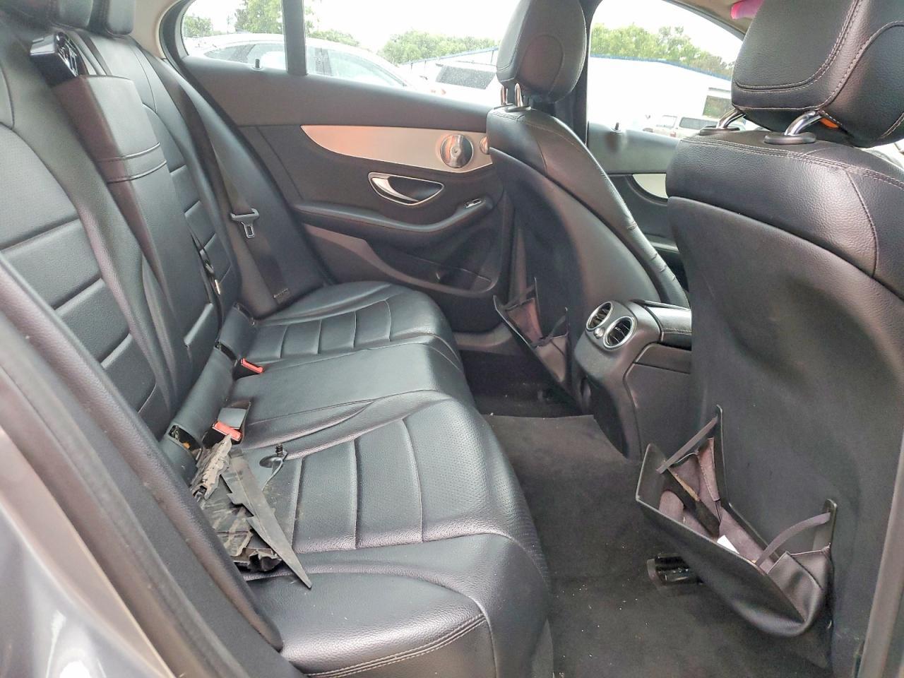 2015 Mercedes-Benz C 300 4Matic - zdjęcie 10