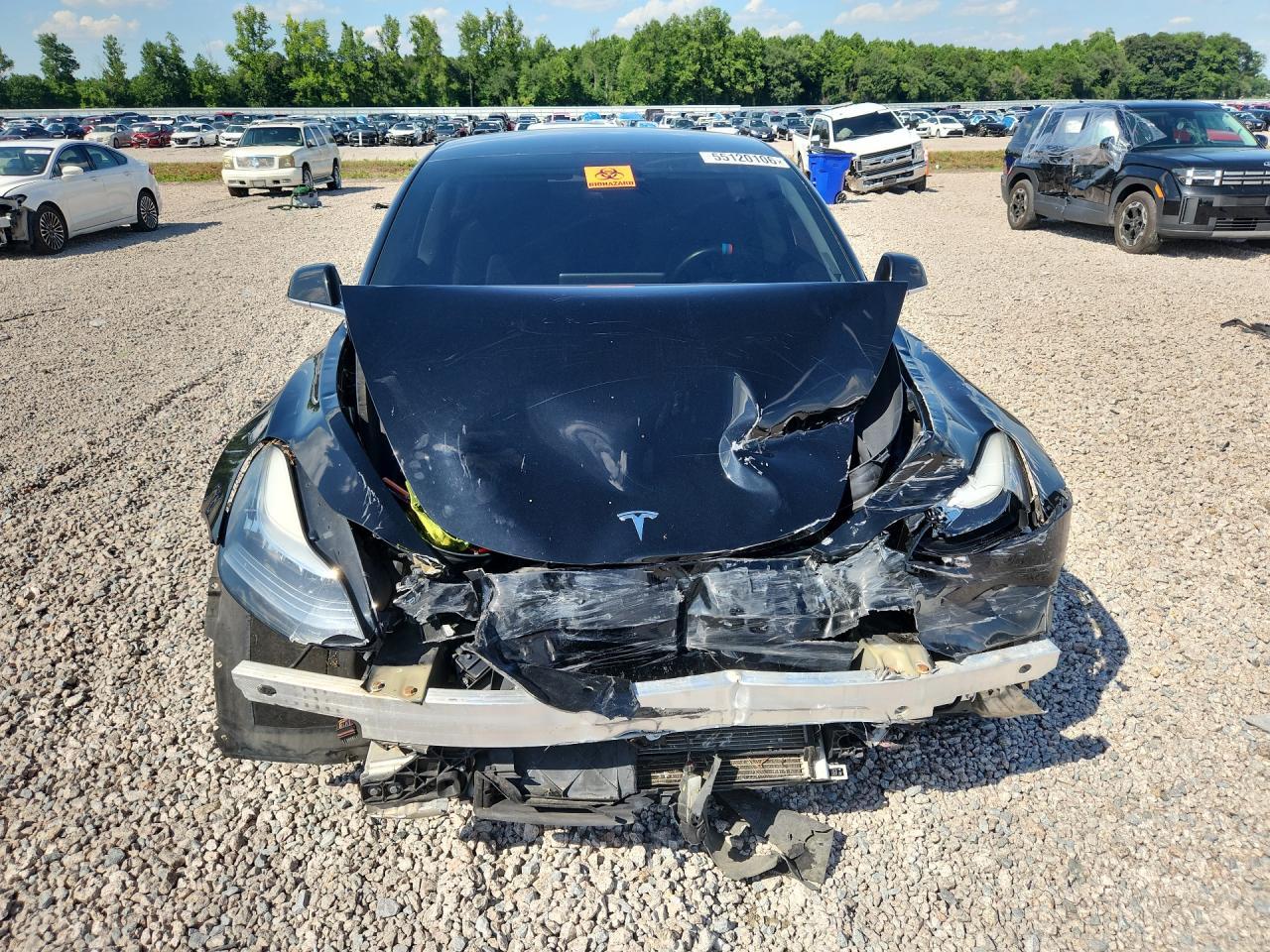 2019 Tesla Model 3 - zdjęcie 5
