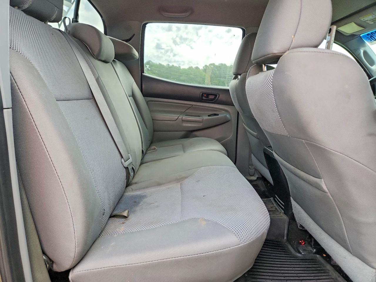 2013 Toyota Tacoma - zdjęcie 10