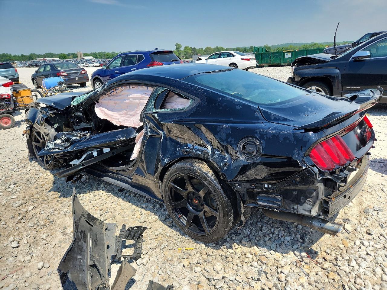 2016 Ford Mustang Gt - zdjęcie 2