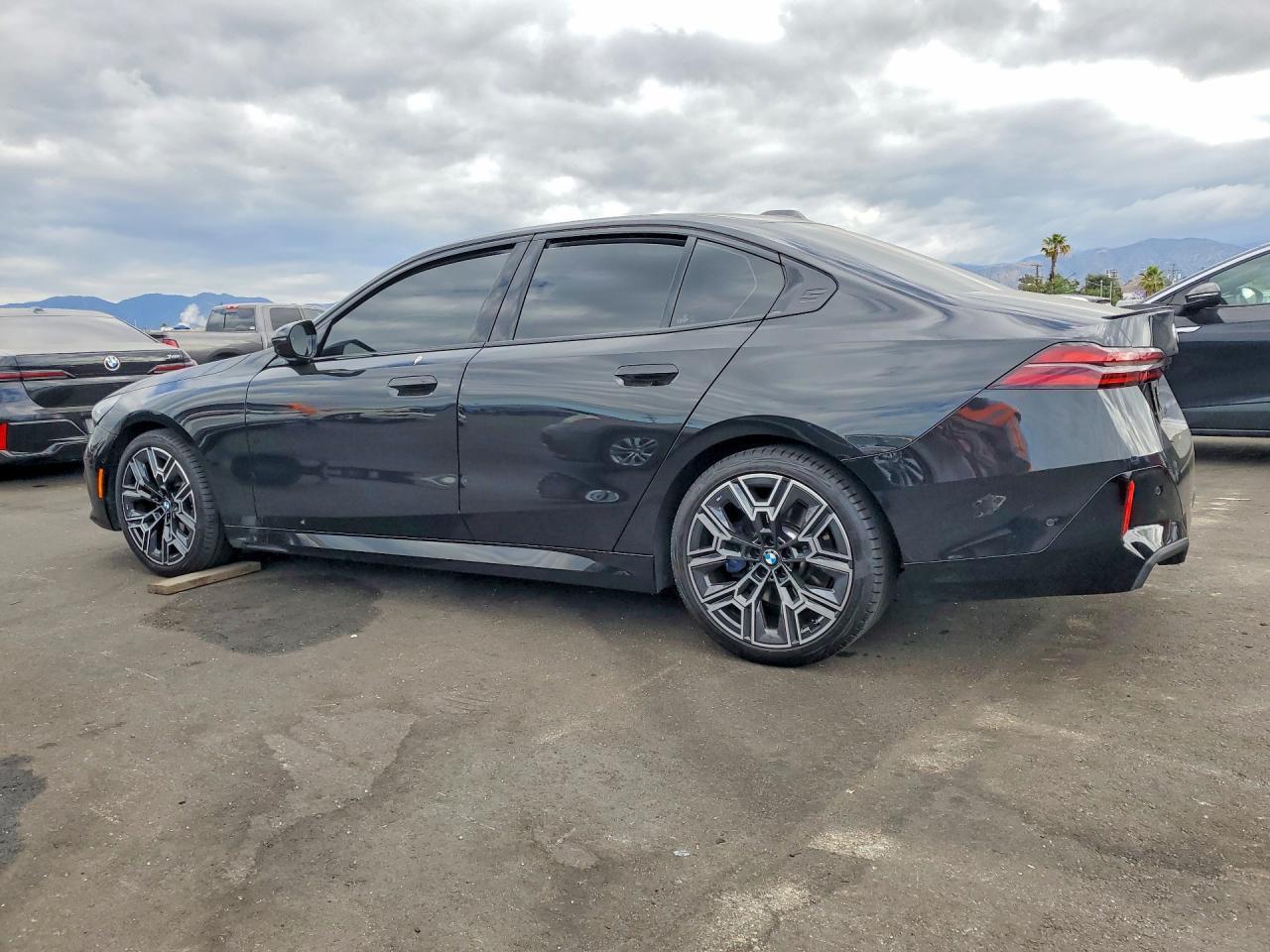 2025 BMW 530 I - zdjęcie 2